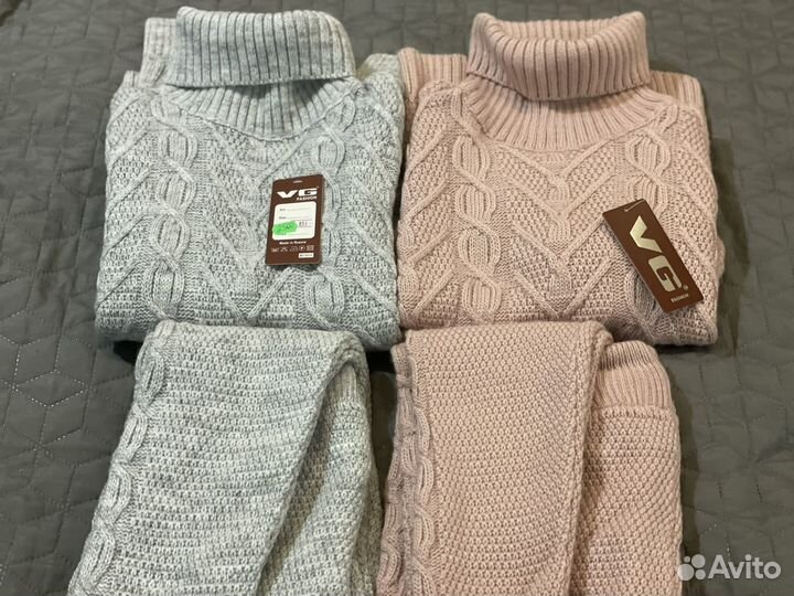 Костюм свитер и брючки вязаный 40-42 размер