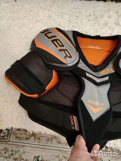 Нагрудник хоккейный bauer sr l