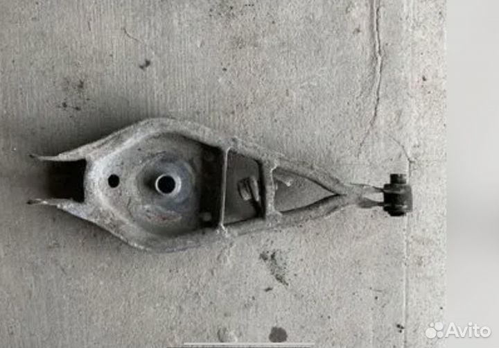 Задний рычаг BMW E83