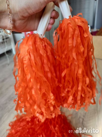 Помпоны для черлидинга оранжевые