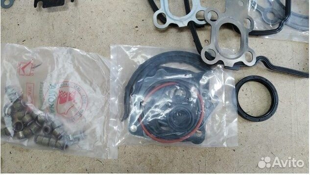 Набор прокладок Nissan Pathfinder VQ35DE 1995