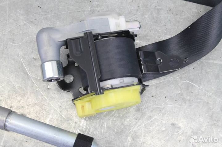 Ремень безопасности передний левый Mazda 3 (BL)