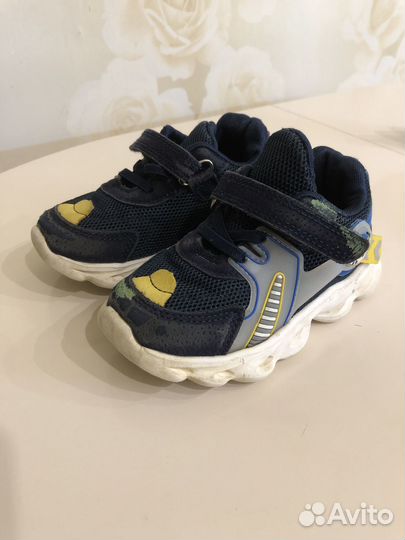 Кроссовки детские для мальчика 24 25