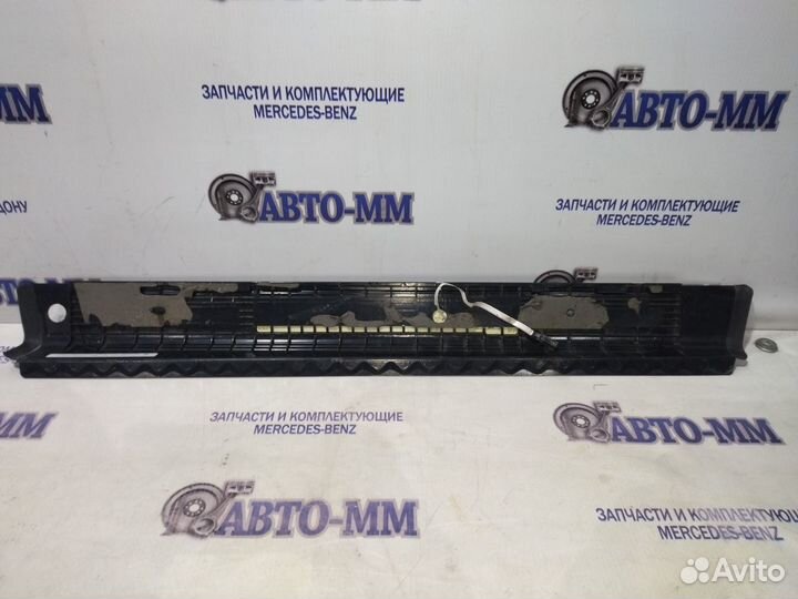 Декоративная накладка порога Мерседес SL W231