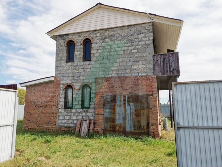 Дом 126 м² на участке 8 сот.