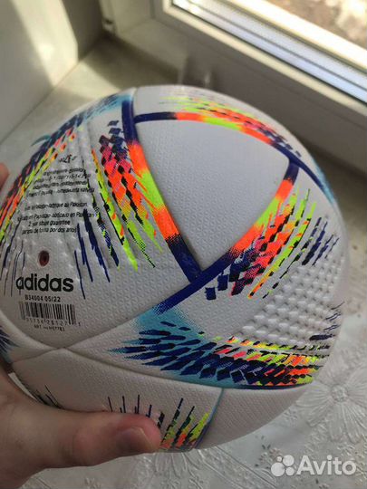 Футбольный мяч Adidas Al Rihla Qatar 2022