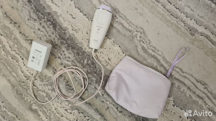 Фотоэпилятор Philips Lumea Essential Bri863/00