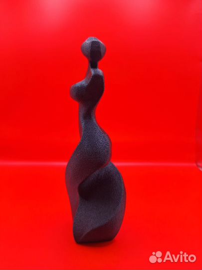 Абстрактная скульптура женщины 3D