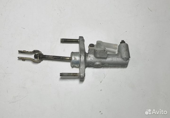 Главный Цилиндр сцепления Toyota Karina E