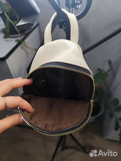 Рюкзак женский кожаный белый