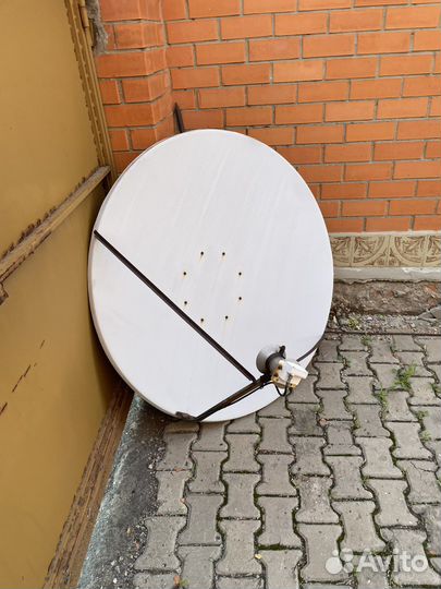 Антенна спутниковая