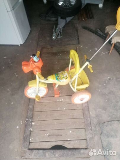 Велосипед с ручкой