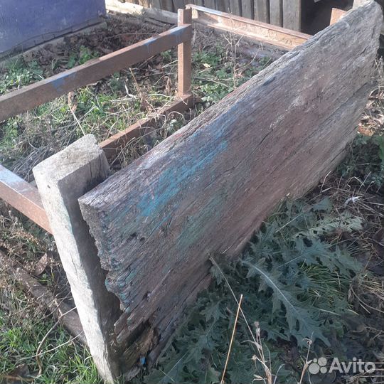 Металлический каркас,столярный стол