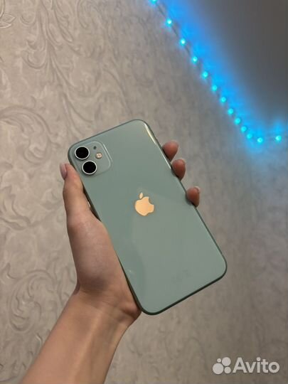 iPhone 11, 64 ГБ