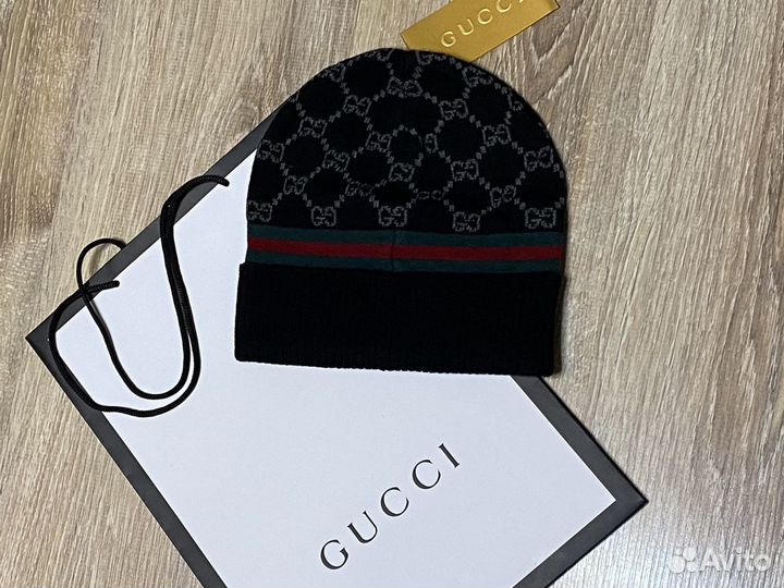 Италия.фирменная шапка Gucci