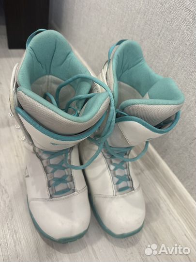 Сноубордические ботинки женские