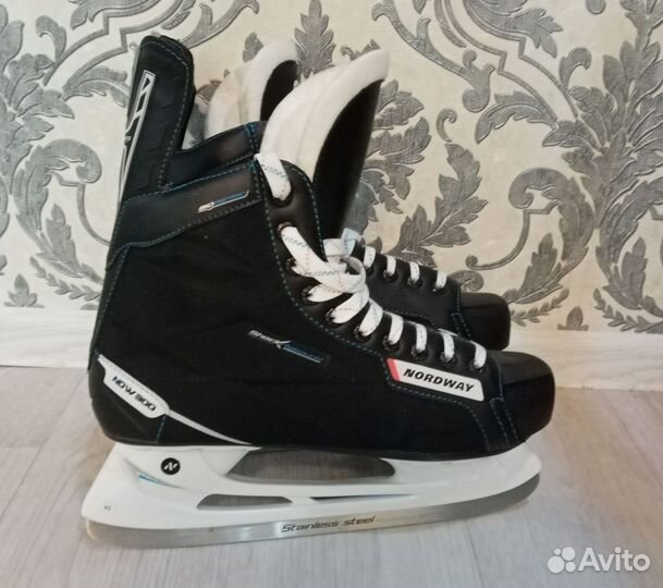 Коньки хоккейные