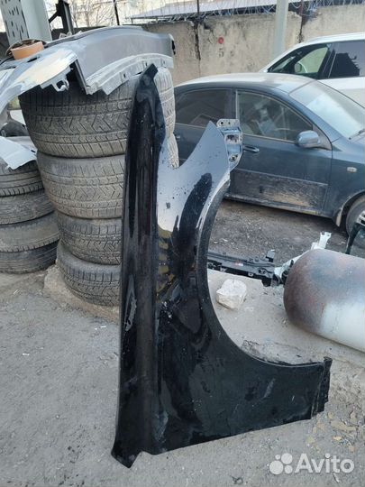 Крыло переднее правое lexus ls