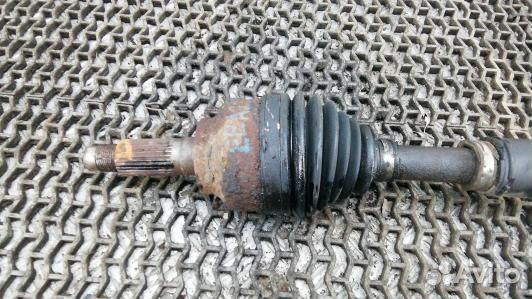 Привод передний левый mazda 5 1 (EEA23KS01)