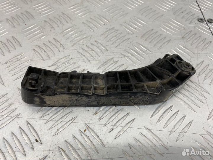 Б/У крепление бампера (кронштейн) передний левый