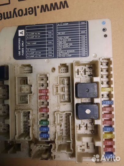 Блок предохранителей Nissan Tiida c11