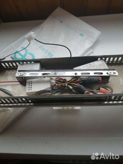 Светильники потолочные по три плафона - 2 шт