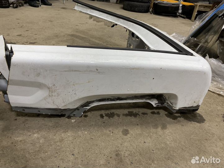 Ford Transit левая стойка