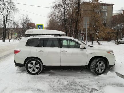 Автобокс багажник на крышу Toyota Highlander