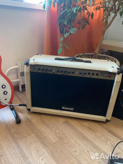 Гитарный комбоусилитель Dinosaur (USA)