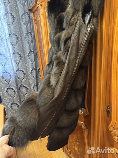 Жилетка из куницы и кожи