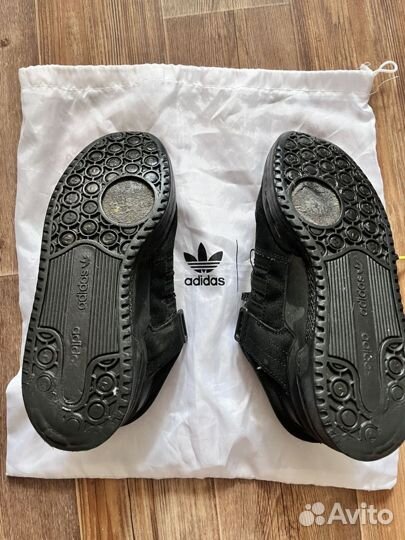 Кроссовки adidas forum low bad bunny