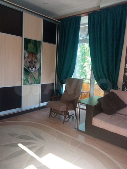 2-к. квартира, 60 м², 3/3 эт.