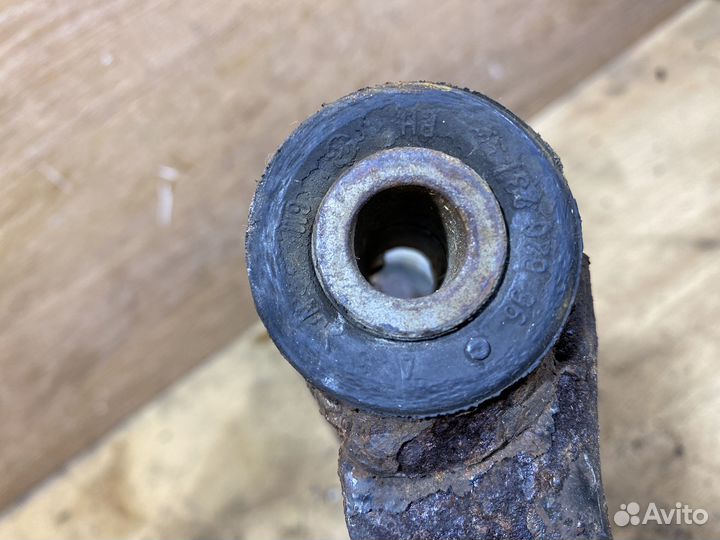 Рычаг передний левый Opel Antara 1