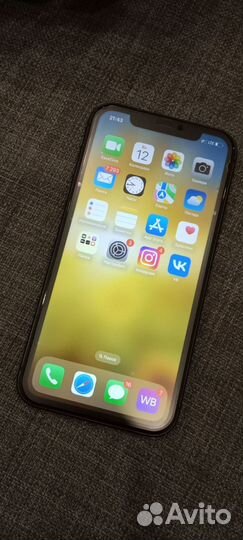 iPhone 11, 64 ГБ