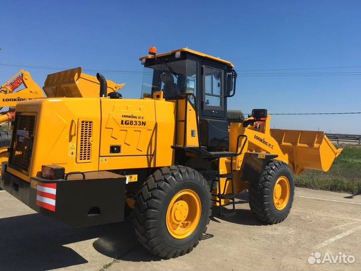 Фронтальный погрузчик Lonking LG833N, 2022
