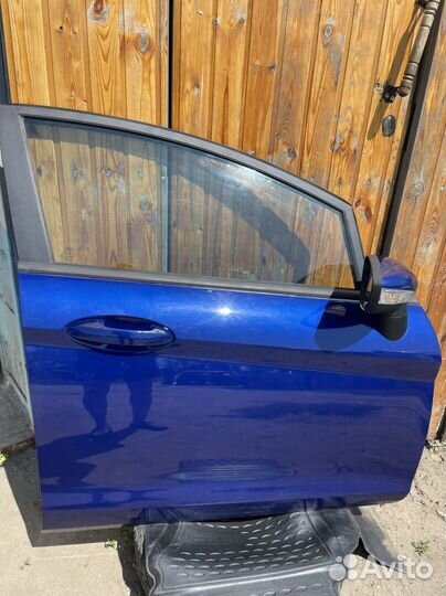 Ford fiesta mk6 2015 двери, есть все и документы