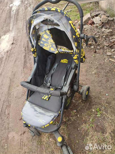 Прогулочная коляска