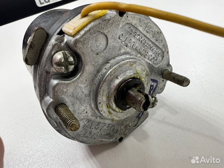 Электродвигатель стеклоочистителя 71.3730 ваз нива