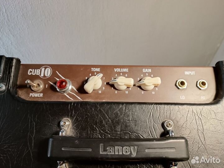 Laney Cub 10 Ламповый гитарный комбо (усилитель)