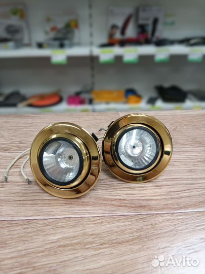 Встраиваемый потолочный светильник