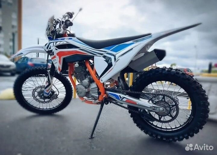 Мотоцикл Kayo K4 MX Enduro Витринный