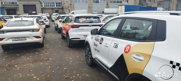 Аренда автомобилей для такси без залога и депозита