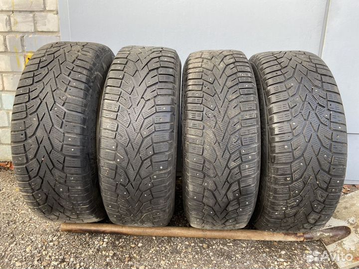 Gislaved Nord Frost III 235/65 R17 108B