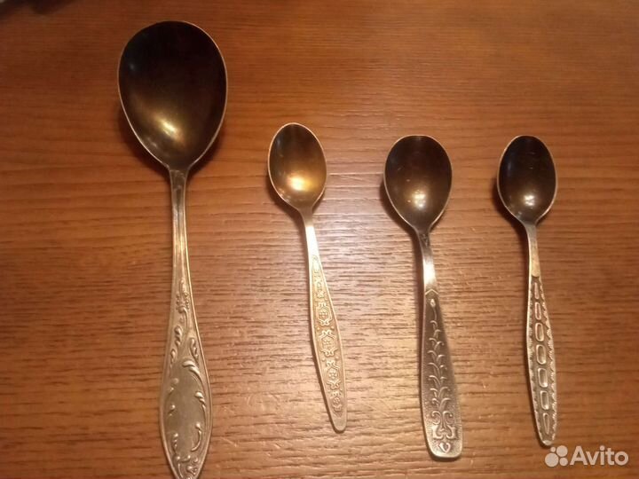 Портсигар нем, ложки мельхиор