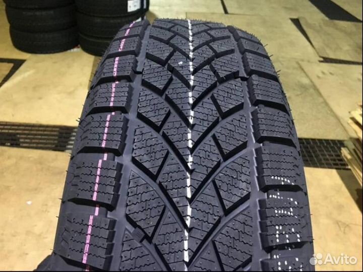 Windforce Snowblazer 225/65 R17 102T