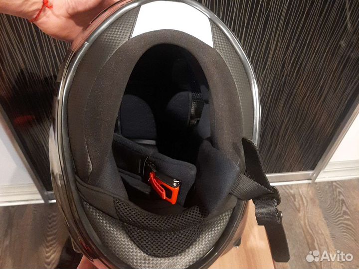 Мотоциклетный шлем размер 56-58