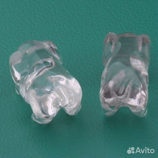 Фигурка из прозрачного кварца (горный хрусталь)