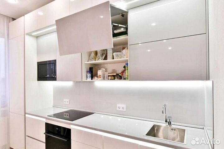 Прямой кухонный гарнитур современный