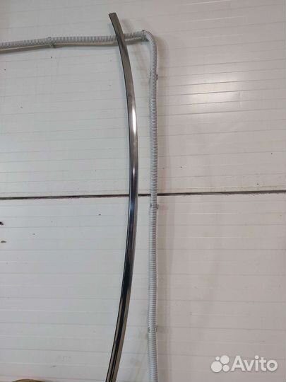 Молдинг лобового стекла верхний Infiniti QX56