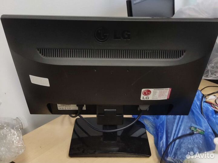 Монитор LG Flatron E2041S-BN, 20